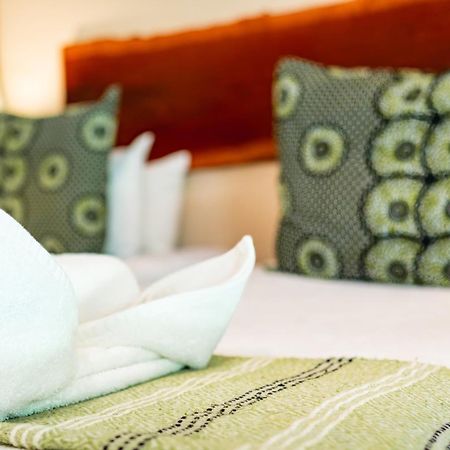 Bayete Guest Lodge Victoria Falls Zewnętrze zdjęcie