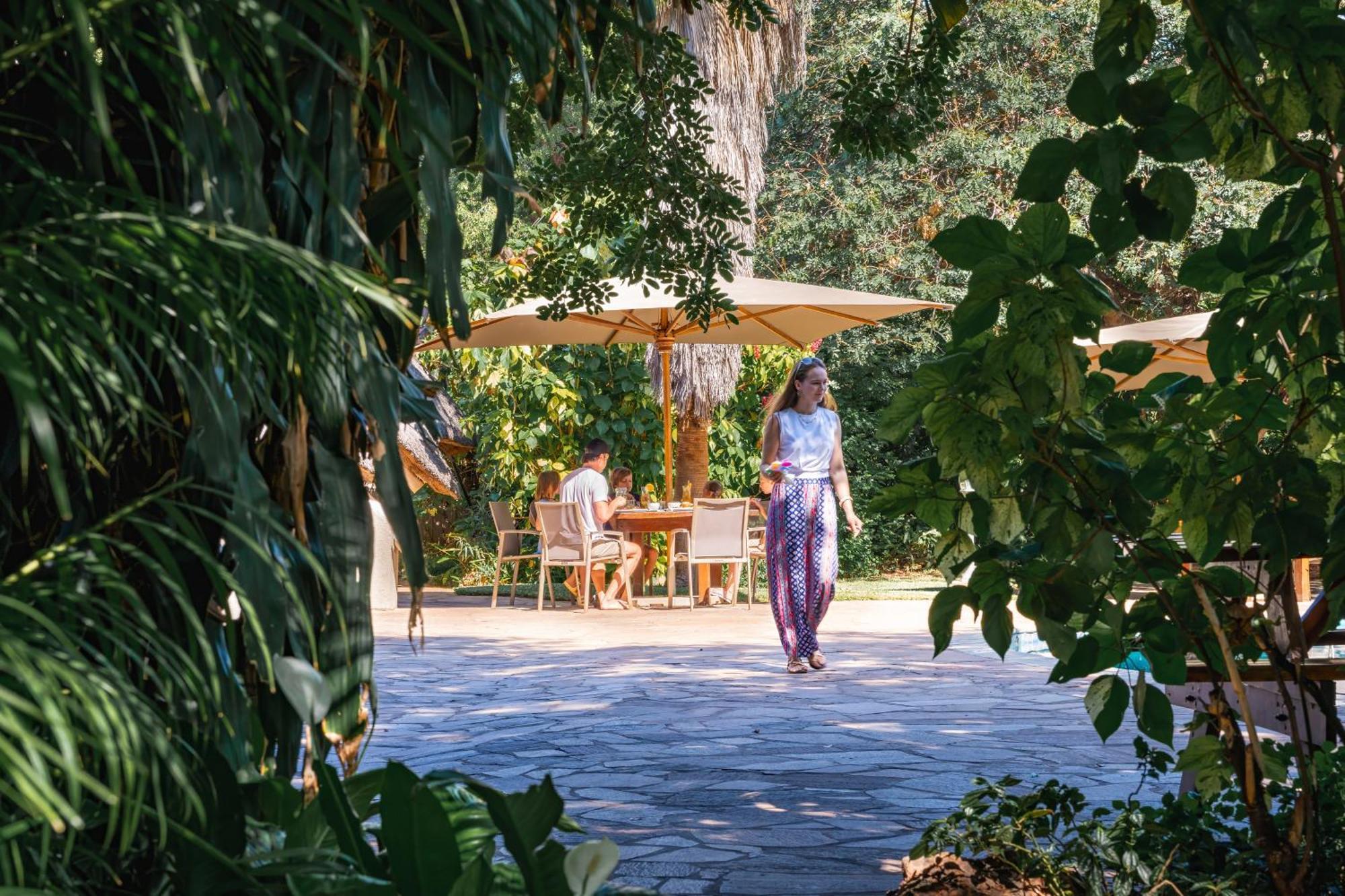 Bayete Guest Lodge Victoria Falls Zewnętrze zdjęcie